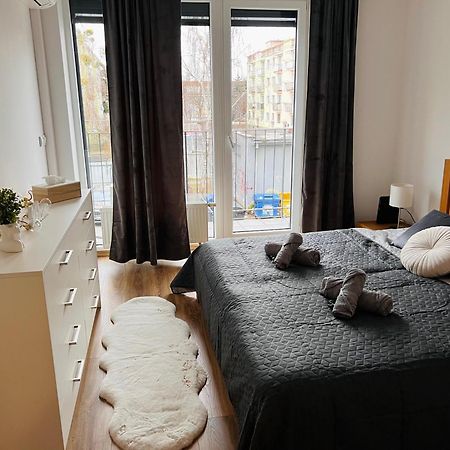 Old Town City Center Apartment 1 - Private Parking Included Košice Exterior foto